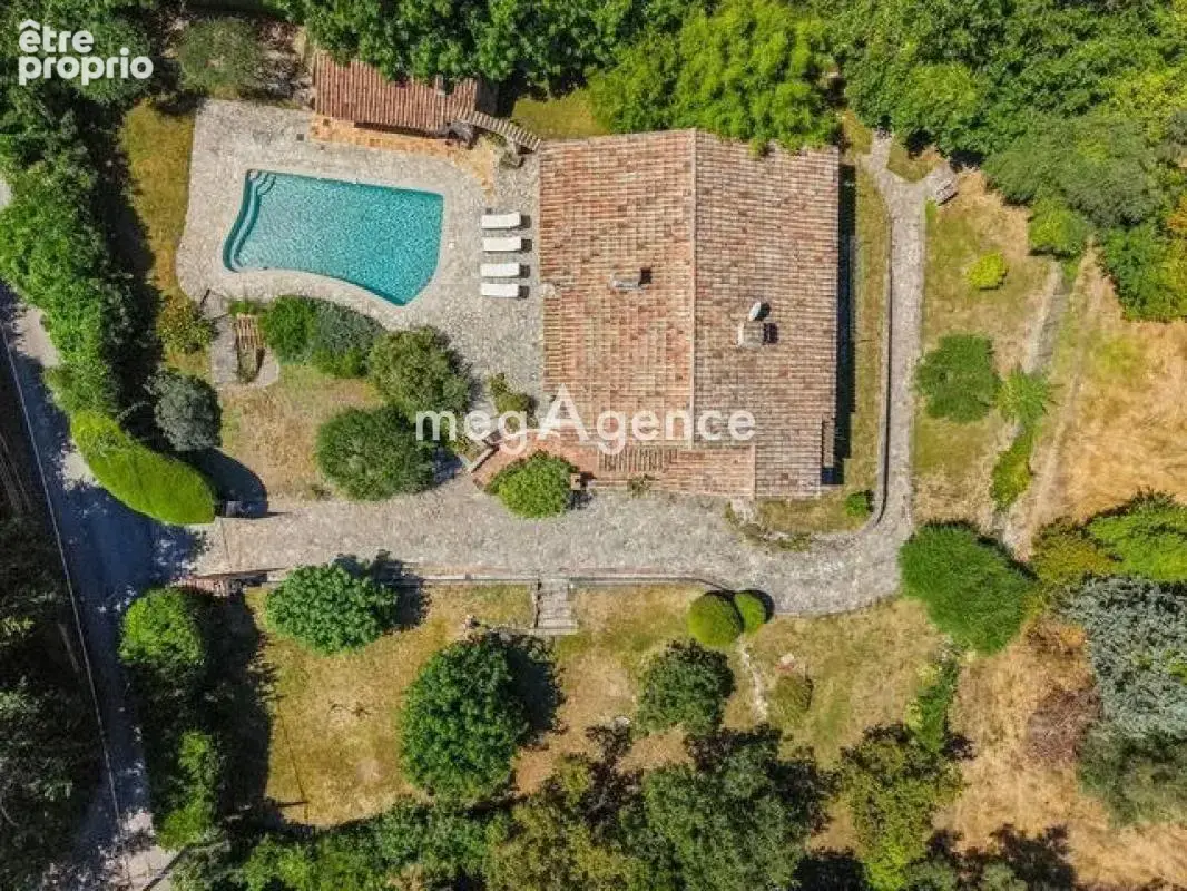 CHARMANTE VILLA DE 148 m2 sur un terrain de 2740 m2- VENCE 06 - photo 2