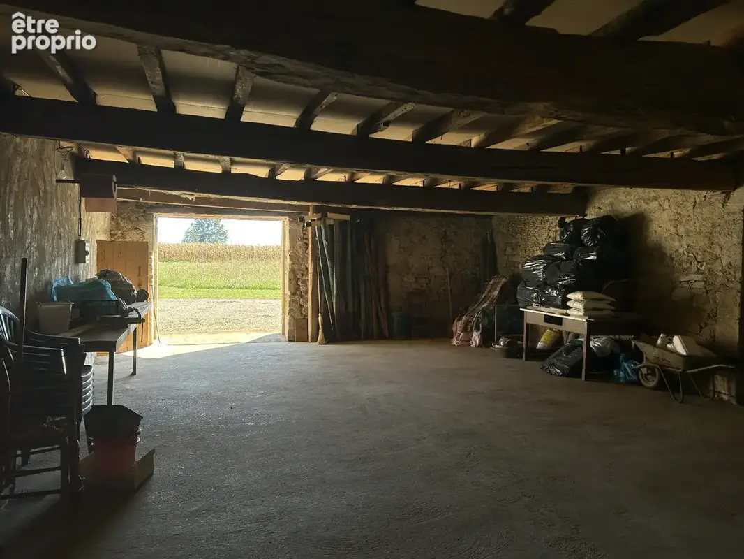 Maison à rénover + séchoir réhabilitable - photo 12