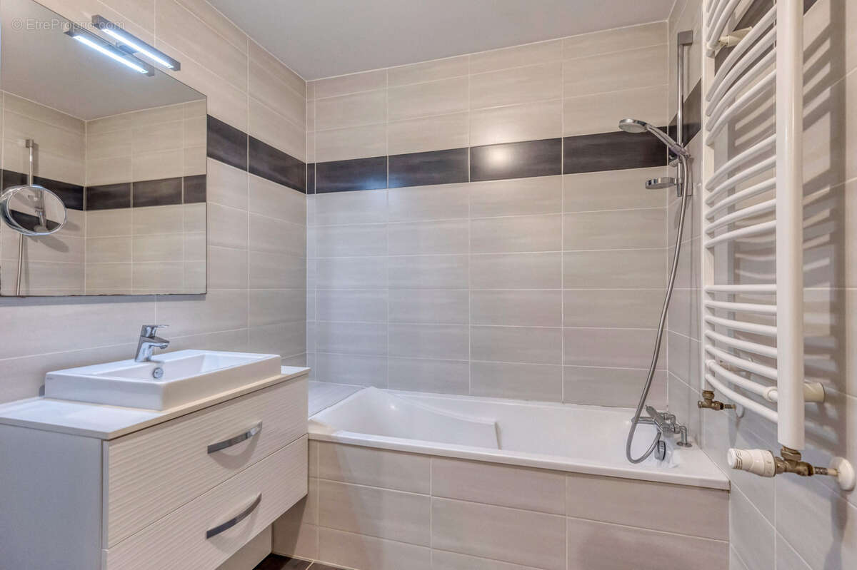 Appartement à MEYLAN