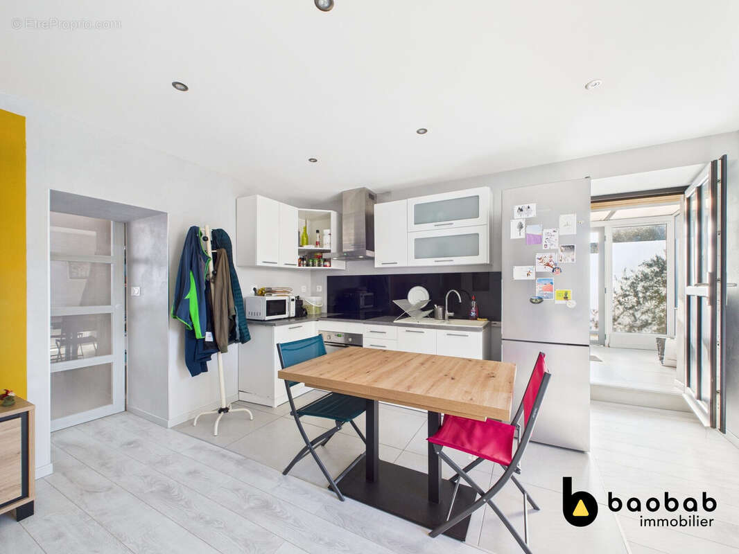 Appartement à COGNIN