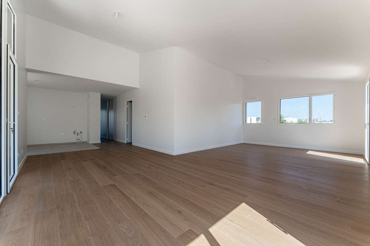 Appartement à SAINTE-FOY-LES-LYON