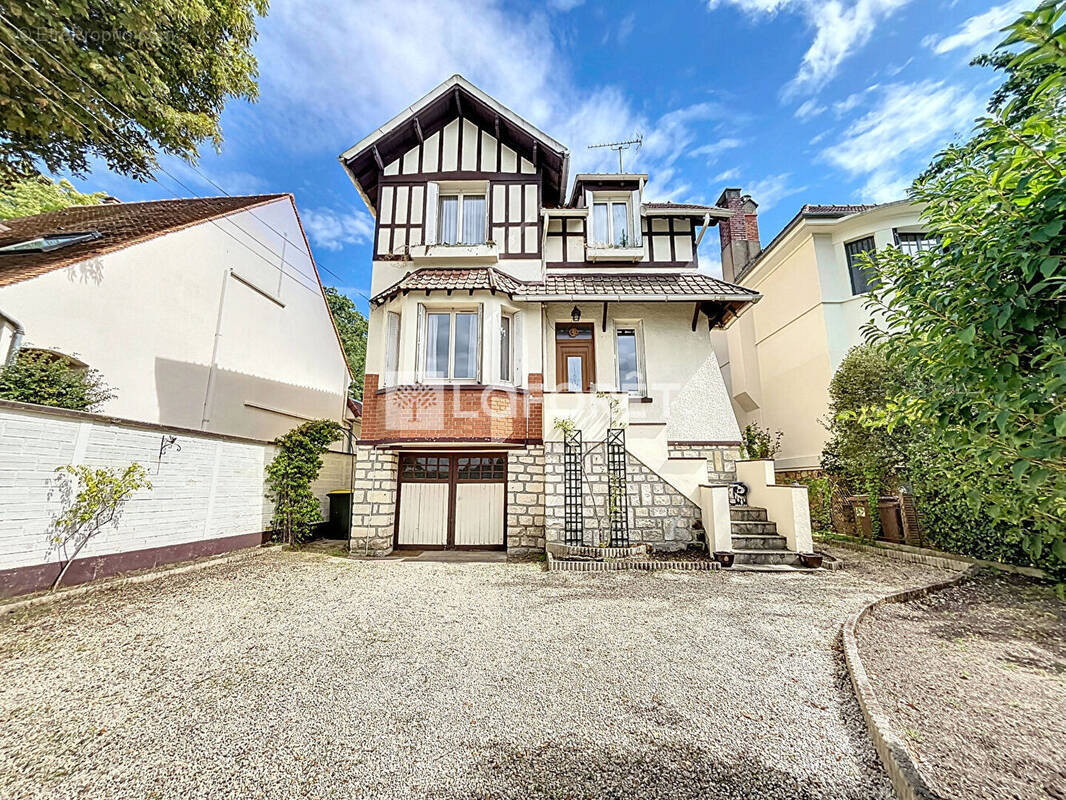 Maison à LE VESINET