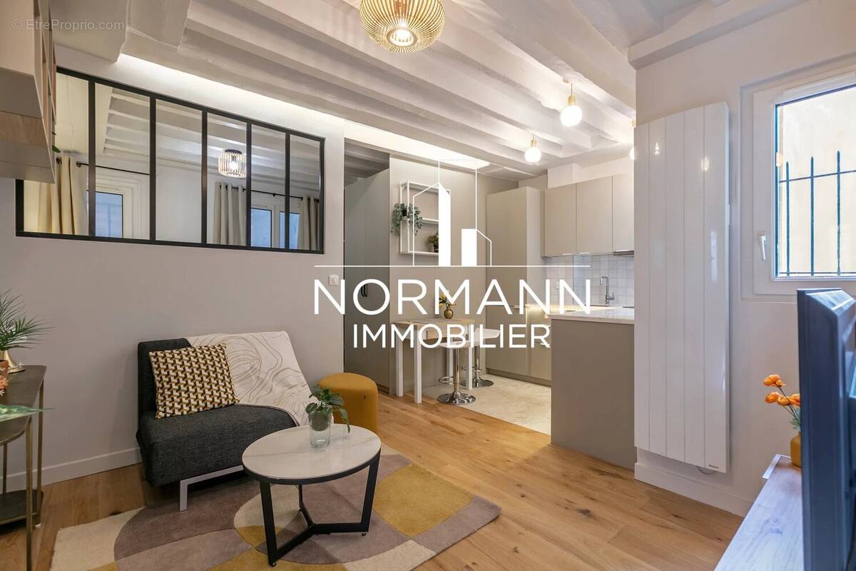 Appartement à PARIS-3E