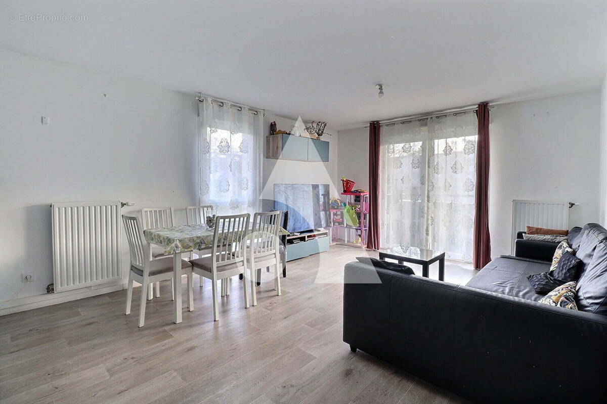 Appartement à SAINT-OUEN-L'AUMONE
