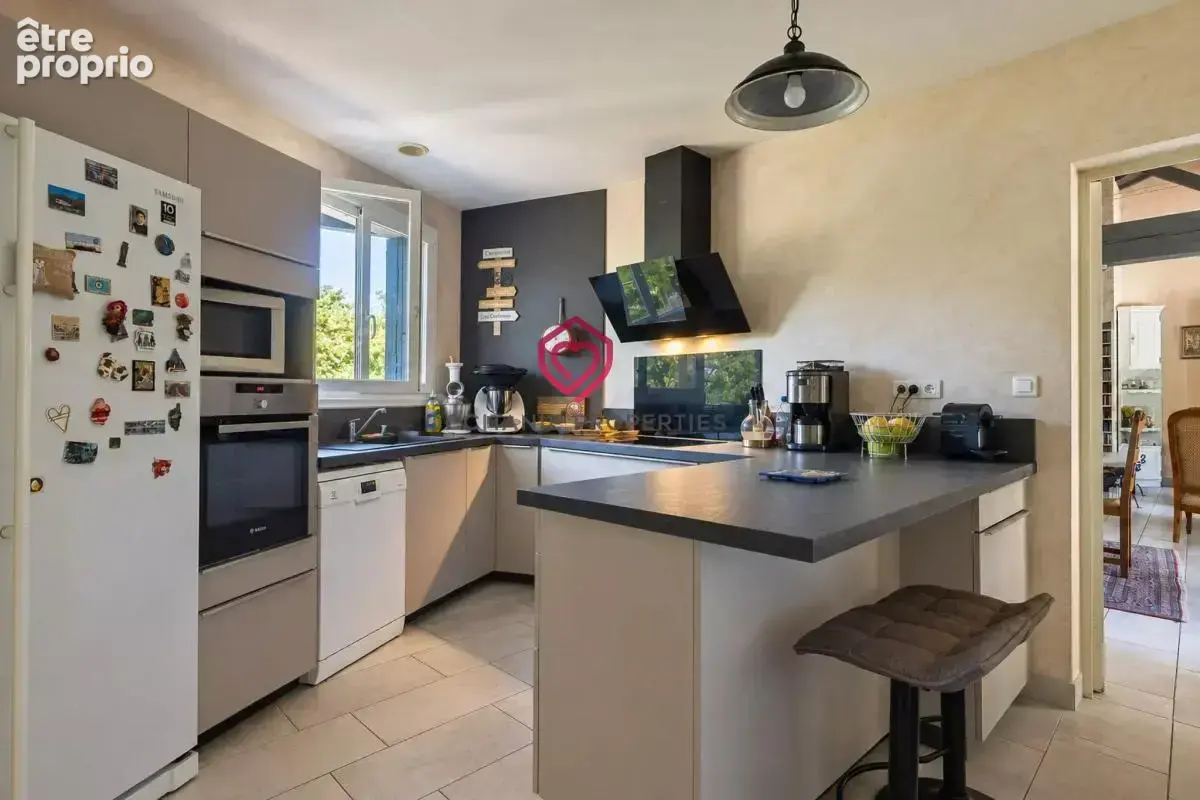 Villa de plain-pied avec piscine, tennis et plus de 2ha - photo 16