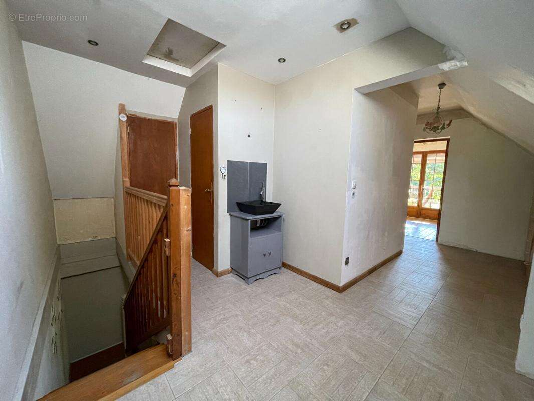 Maison à DAMMARIE-SUR-LOING