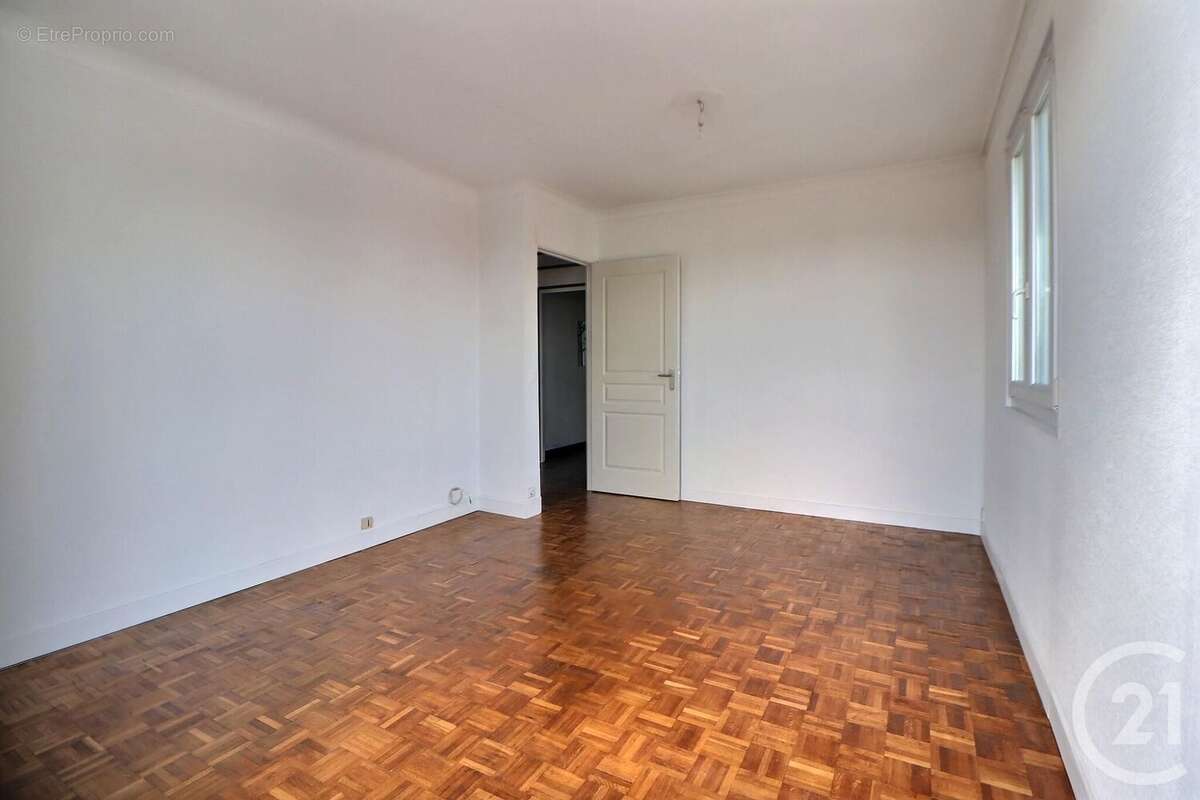 Appartement à AULNAY-SOUS-BOIS