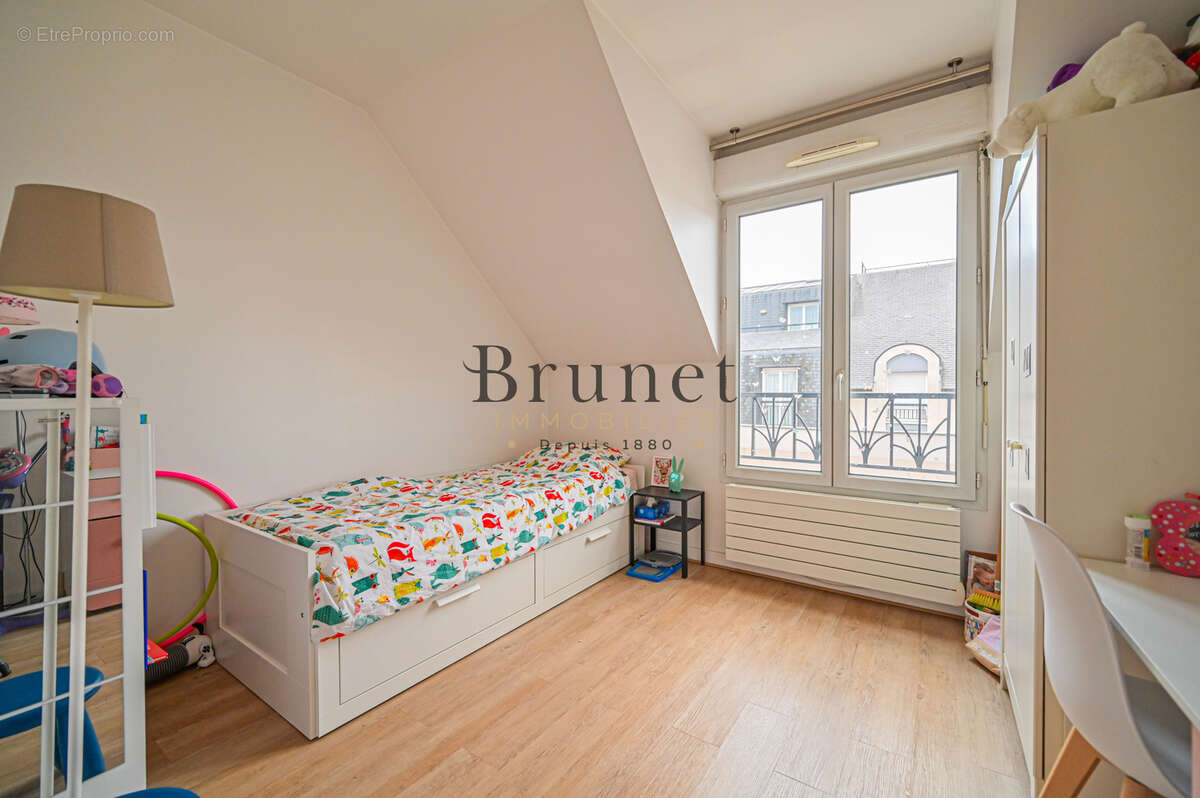 Appartement à SAINT-MAUR-DES-FOSSES