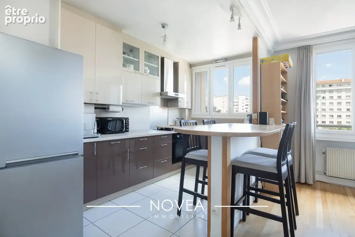 Appartement 80 m² à Lyon-8e  - photo 6