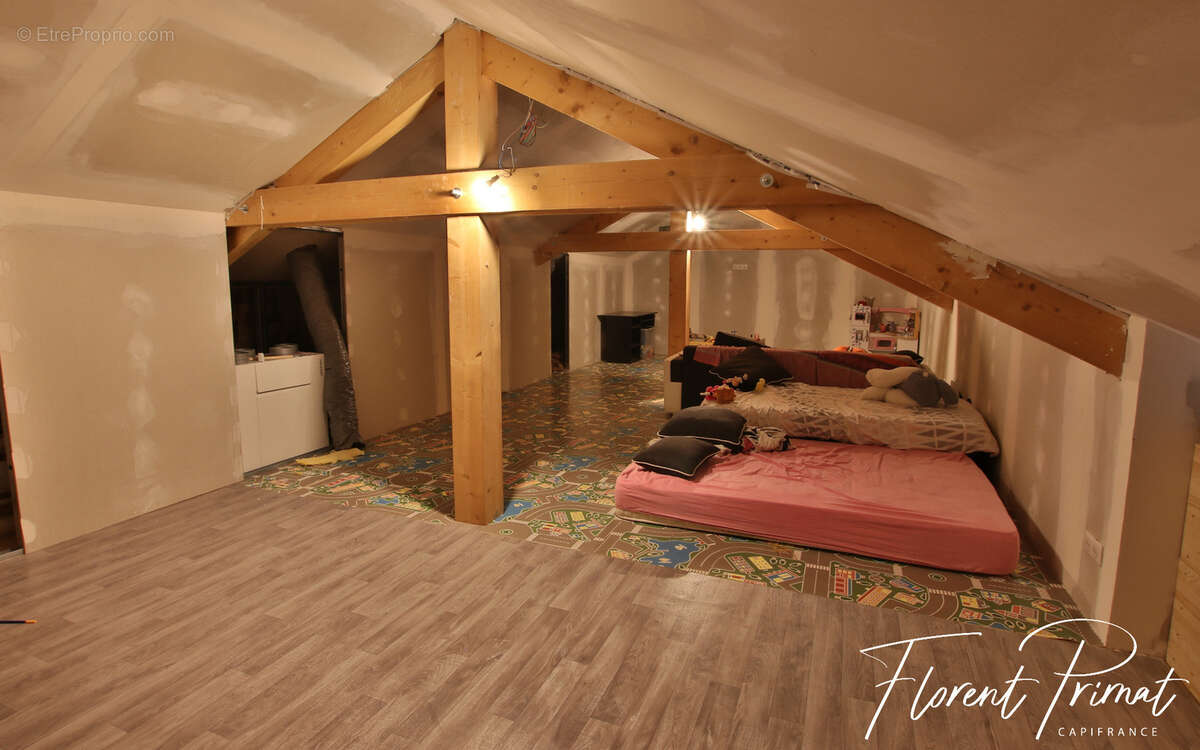 Maison à vendre 5 pièces CULOZ (01) - photo 13