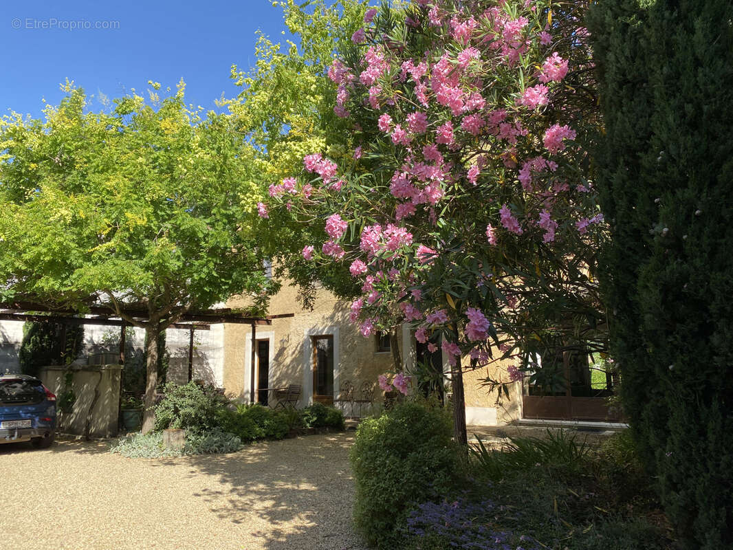 Maison à SAINT-QUENTIN-LA-POTERIE