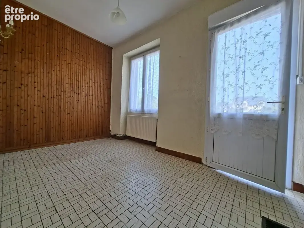 Maison en pierre + grange -Terrain env. 1 390m² -Beau potentiel - Saint-André-des-Eaux - photo 2