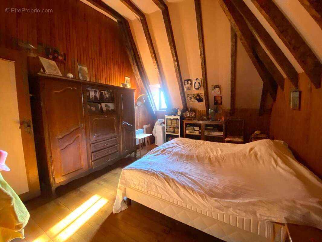 Maison 117 m² à Faycelles  - photo 2