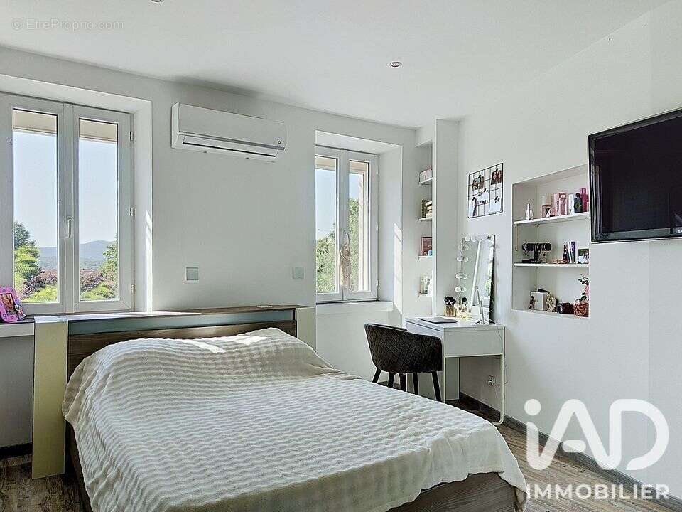Maison 91 m² à Carnoules  - photo 7