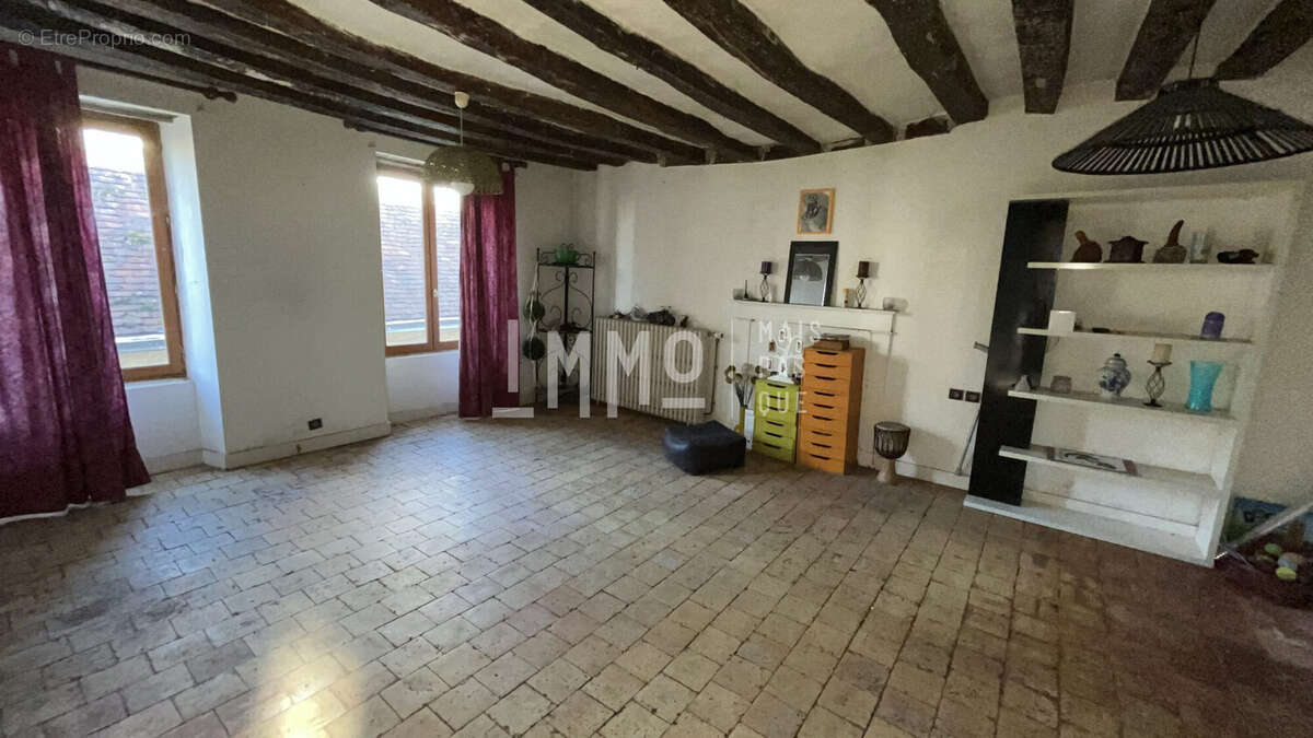Maison à SAINT-CALAIS