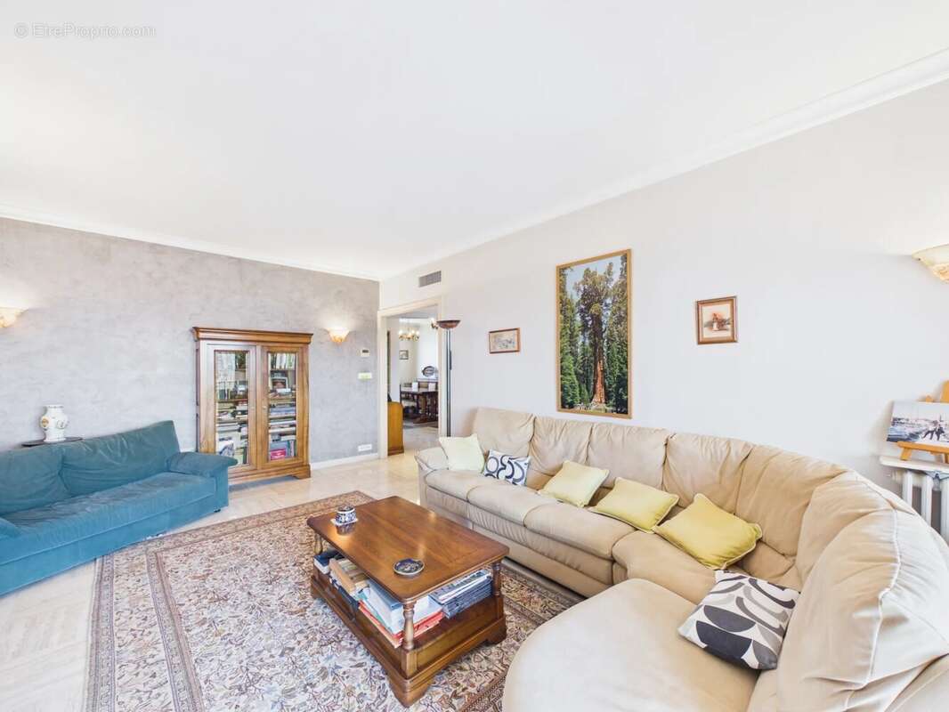 À vendre – Superbe 3 pièces de 78 m² en résidence recherchée - photo 6