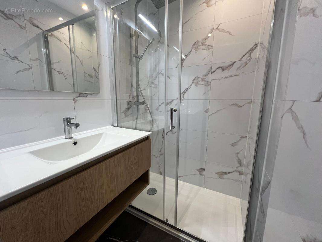 Appartement à SAINTE-FOY-LES-LYON