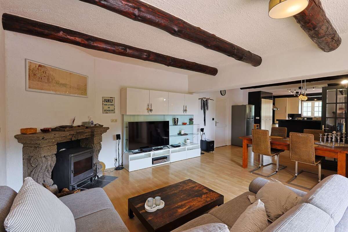 Maison à SAINT-ANTONIN-DU-VAR