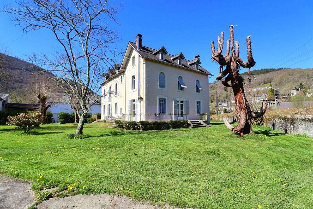 Maison à SAINT-PE-DE-BIGORRE