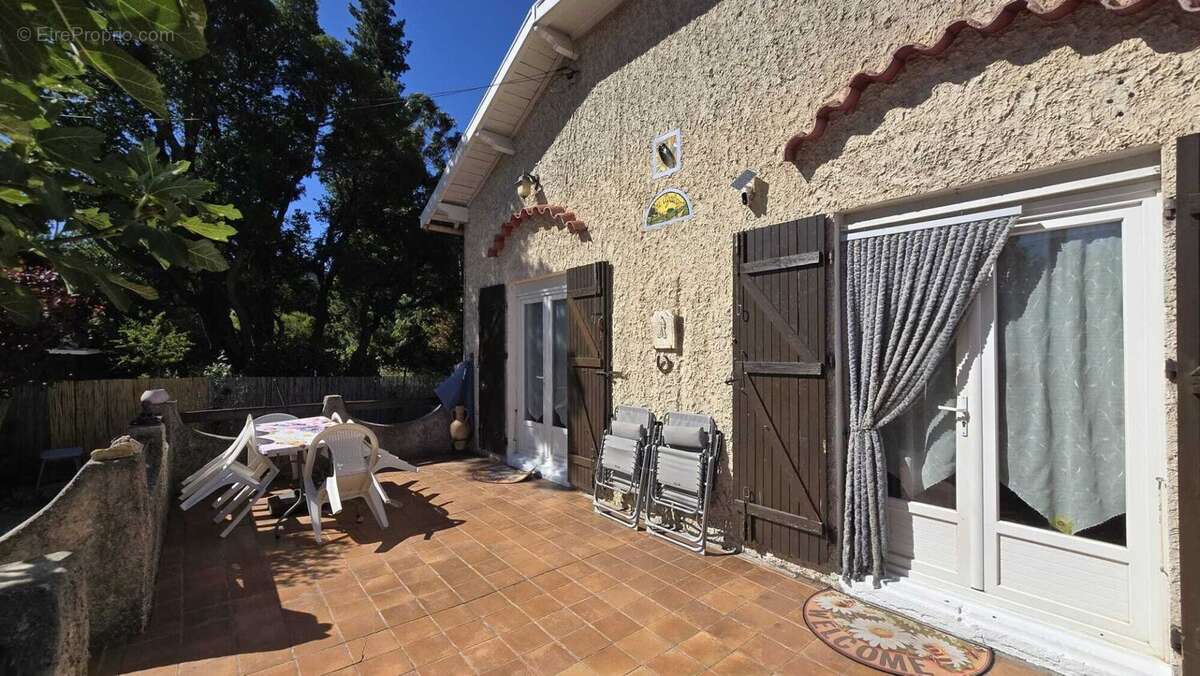 Maison à LE CASTELLET