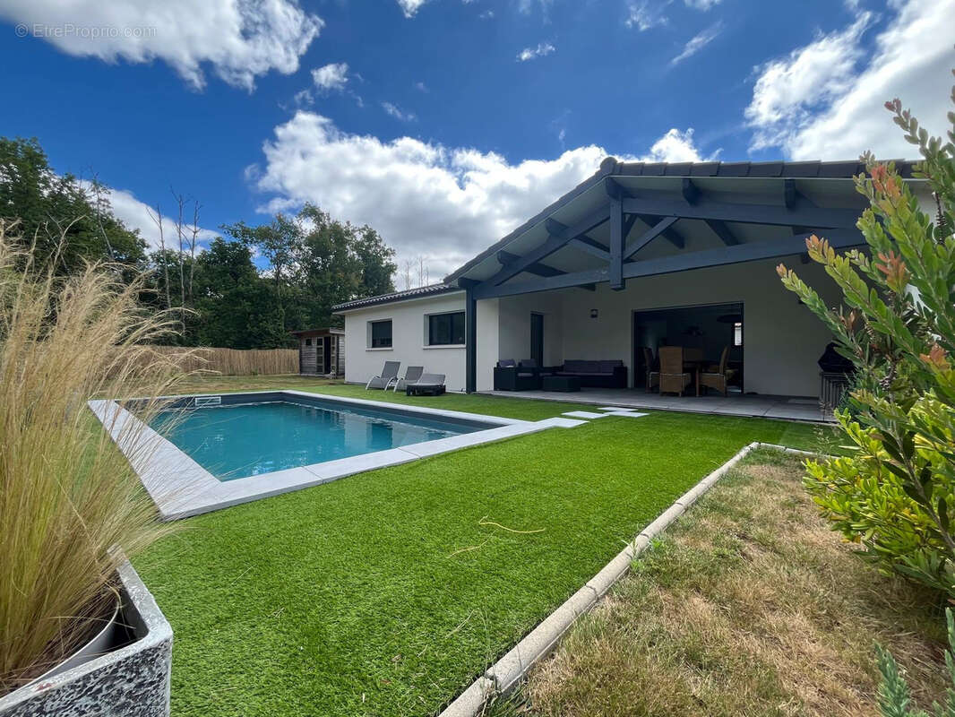 Maison à SAINT-JEAN-D&#039;ILLAC