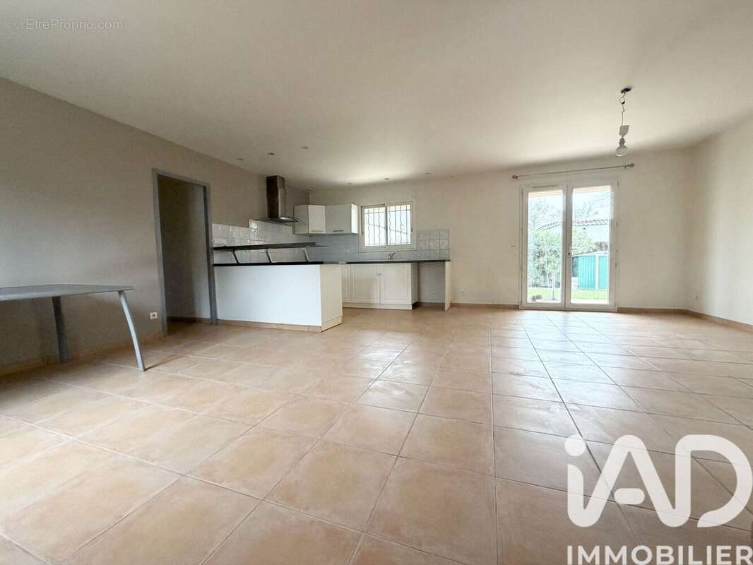 Photo 6 - Maison à SALON-DE-PROVENCE