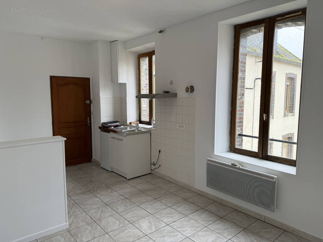 Appartement à BRIENON-SUR-ARMANCON