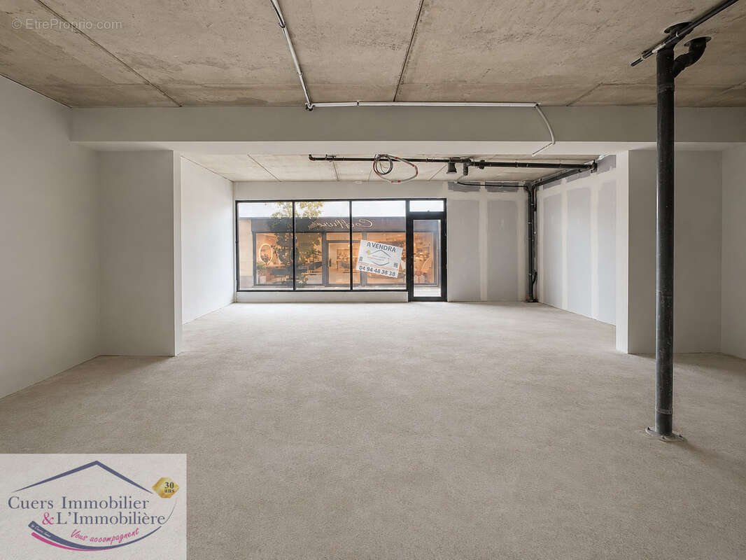 108m2 - local commercial ou professionnel - cuers - photo 9