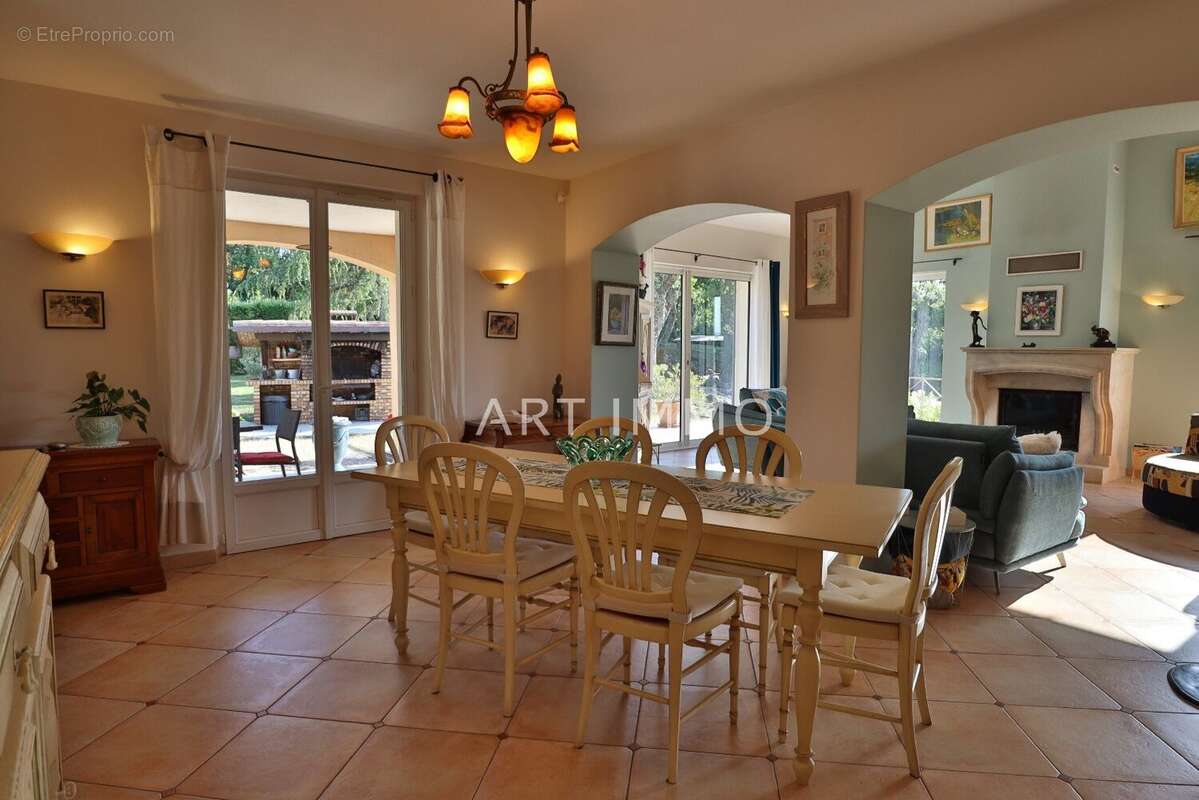 Propriete avec piscine et vues panoramiques - photo 8