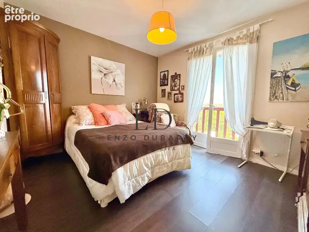 Maison 5 pièces 142 m² à vendre à Bassussarry (64200) - photo 11