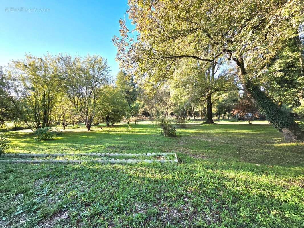 Photo 2 - Maison à REIGNAC