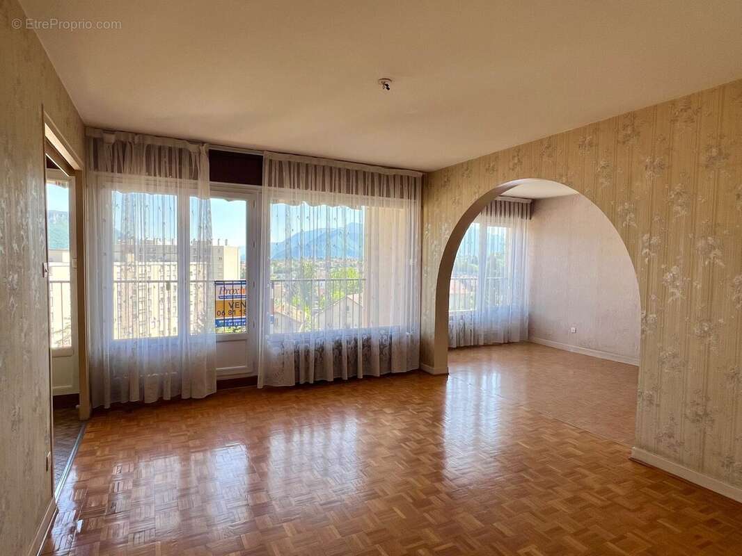 Appartement à VOIRON