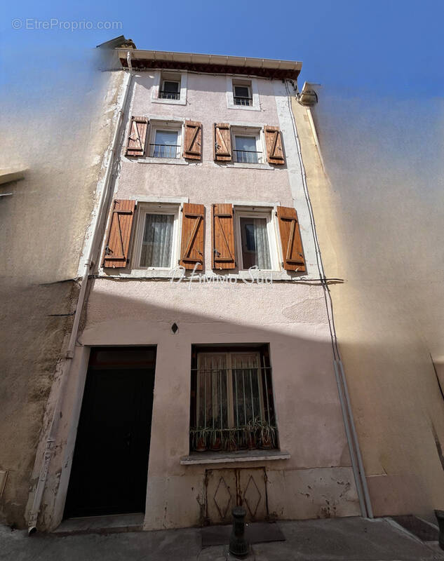 Maison de ville de 110 m2 avec terrasse tropezienne - photo 3