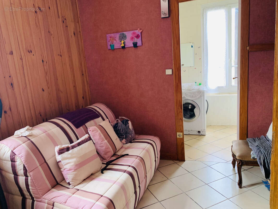 Maison à MONTACHER-VILLEGARDIN