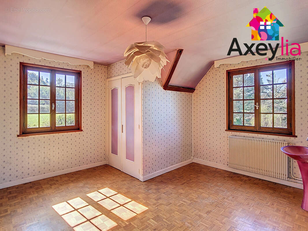 A vendre - st cyr de favieres - maison 5 chambres avec terrain - photo 5