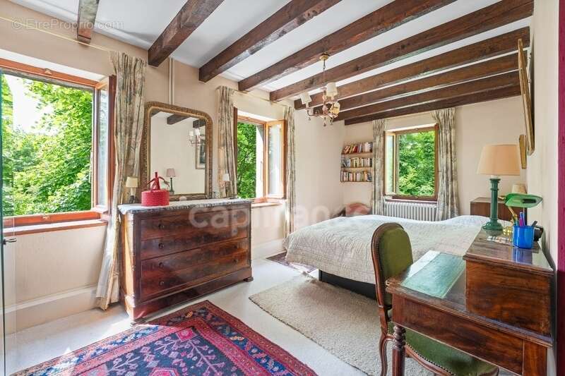 Dpt Ain (01), à vendre proche de GEX  maison P6 de 197 m² - Terrain de 1300 m² - photo 7