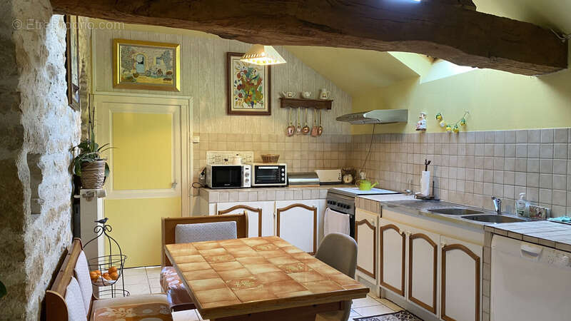Immeuble à vendre ANNAY LA COTE (89)- Un Ensemble de 5 appartements loués-Jardin - photo 5