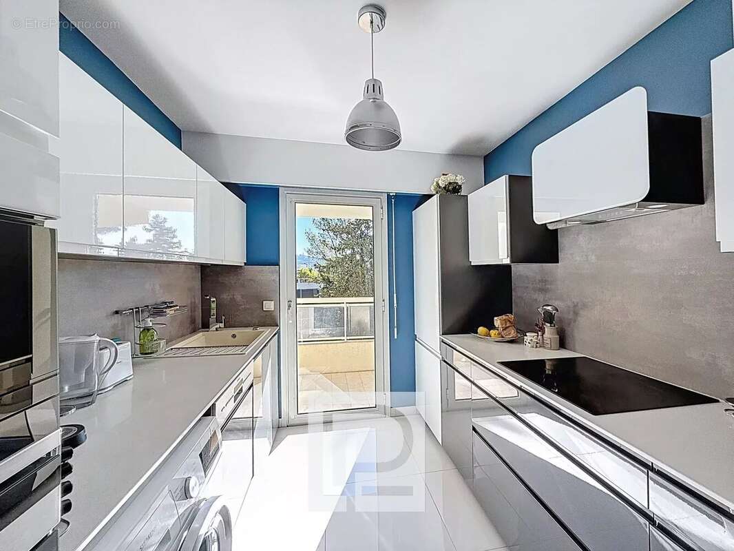 Appartement à LE CANNET