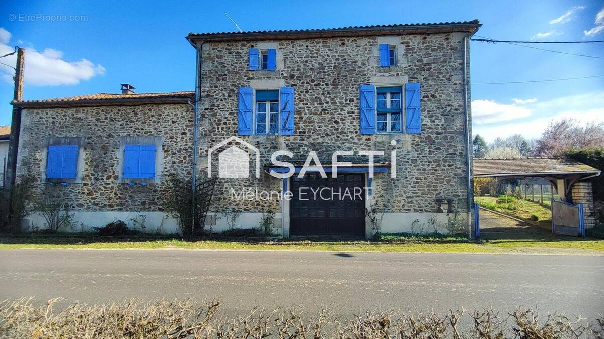 Photo 1 - Maison à ECURAS