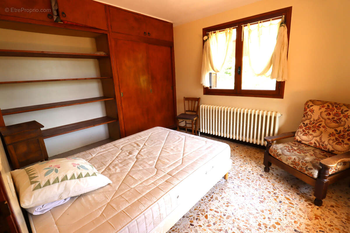 Maison 450 m2 - 4 appartements - photo 43