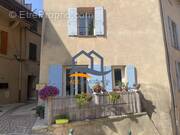 Appartement à EGUILLES