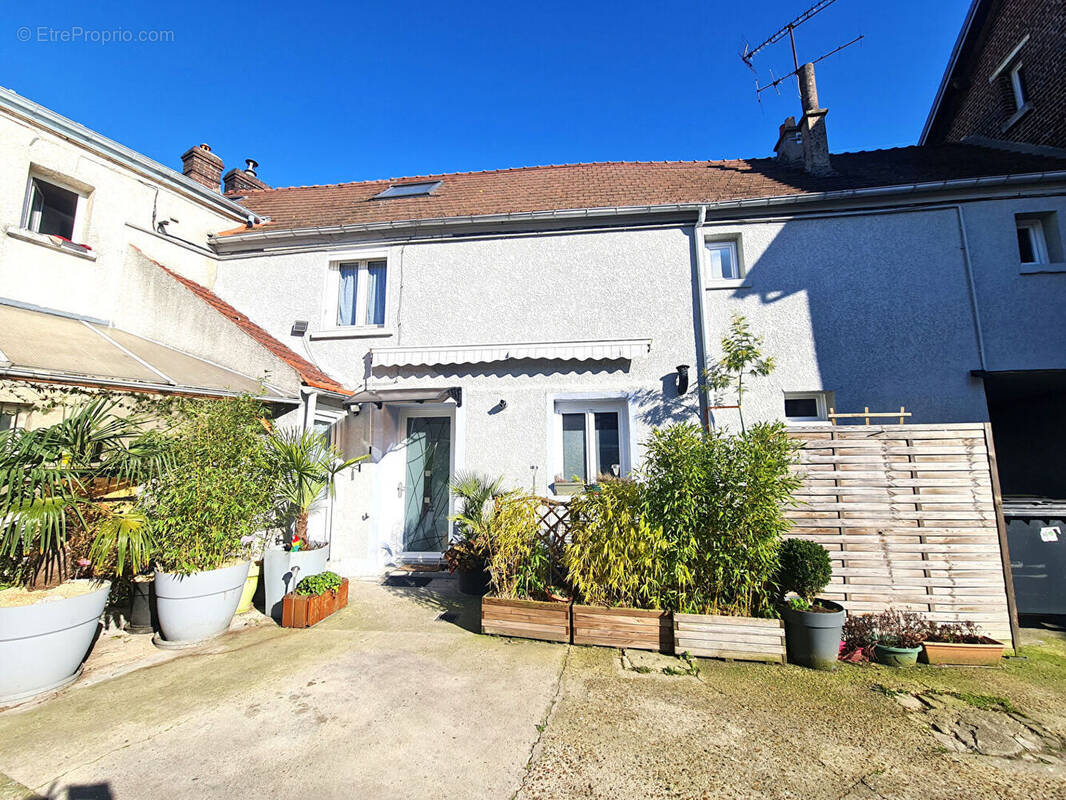 Maison à PERSAN