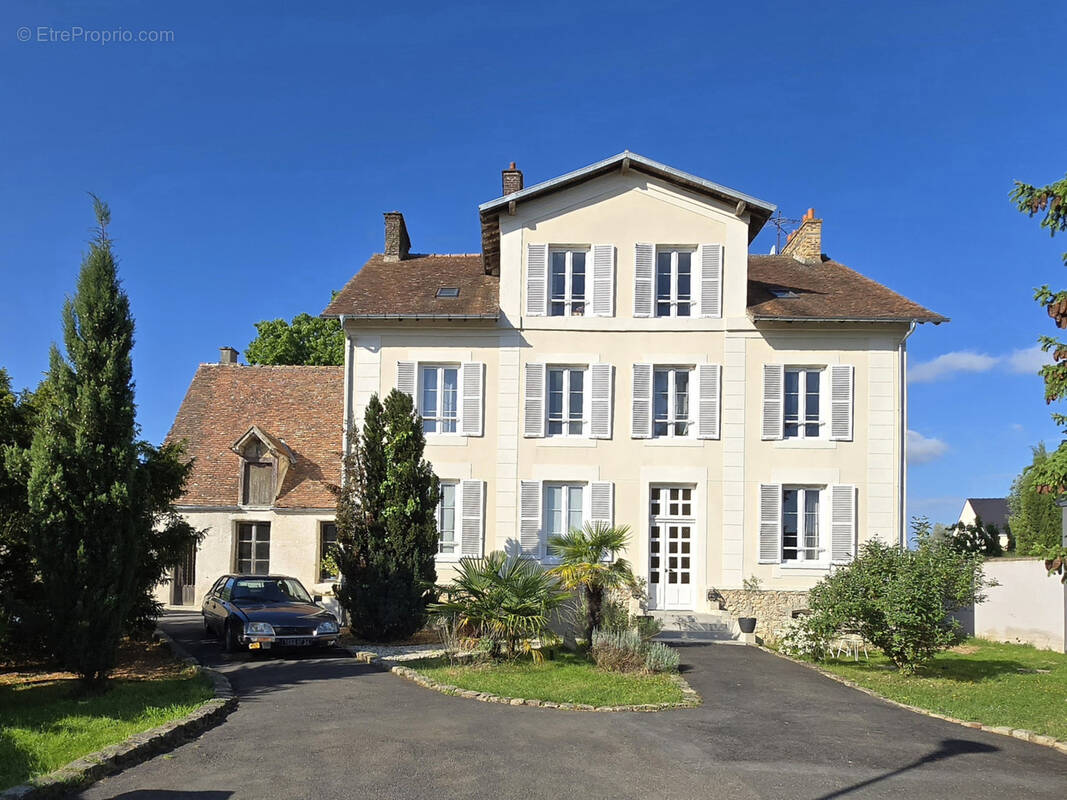 Maison à BRIE-COMTE-ROBERT