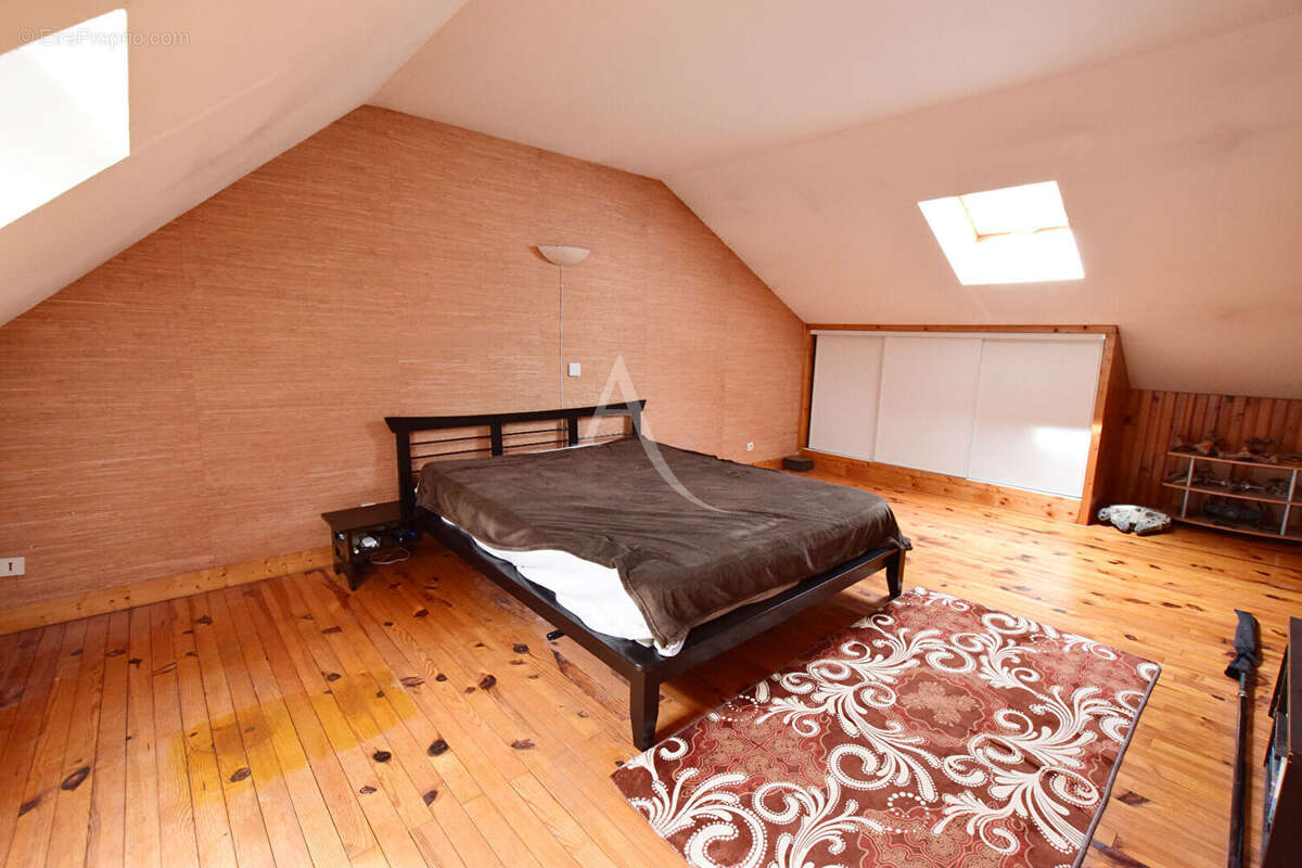 Maison à MONTIGNY-LENCOUP