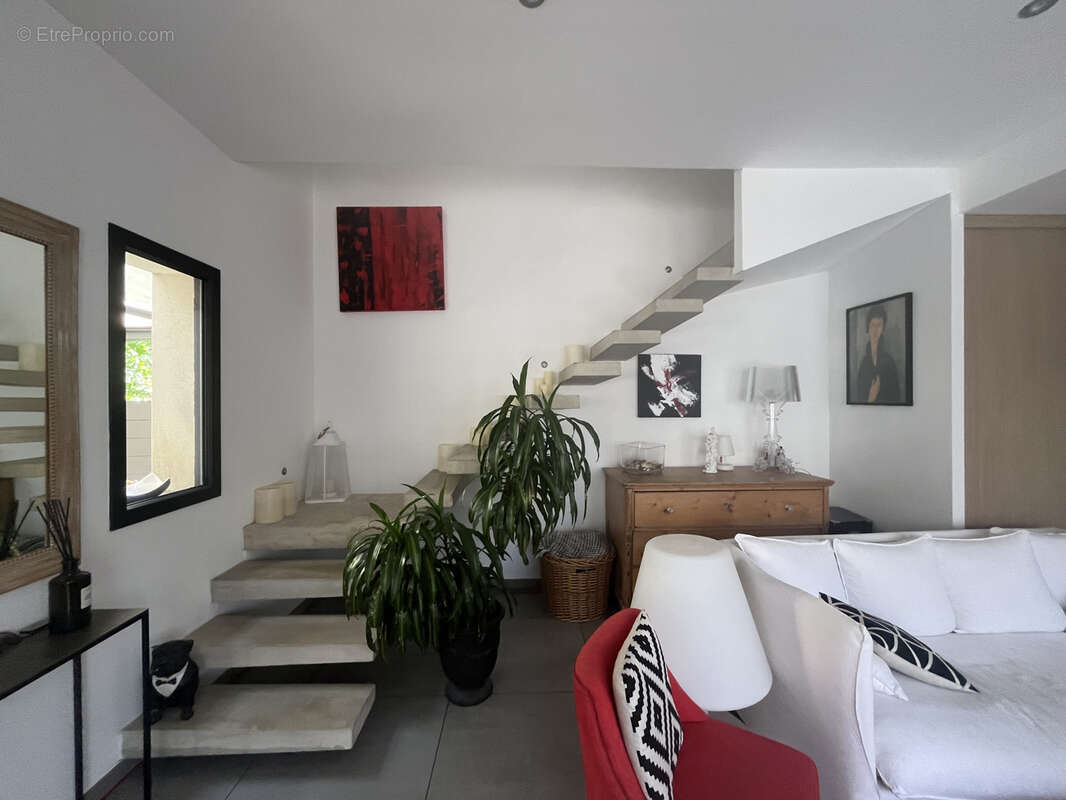 Maison à NIMES