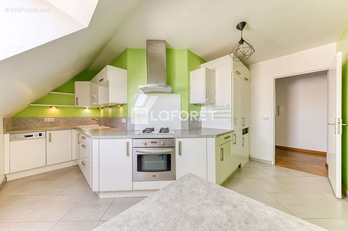 Appartement Pontault Combault 3 pièce(s) 61.95 m2 - photo 4