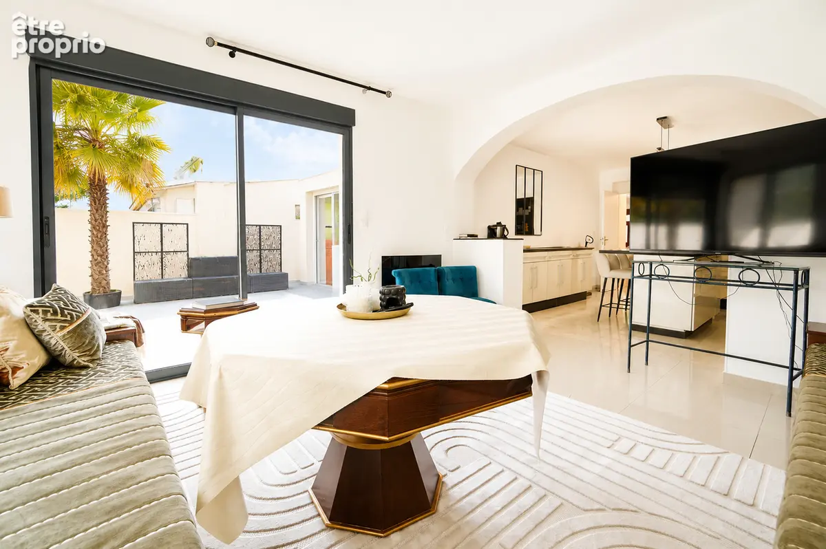 Maison Le Mans 230 m², garage et piscine couverte - photo 4
