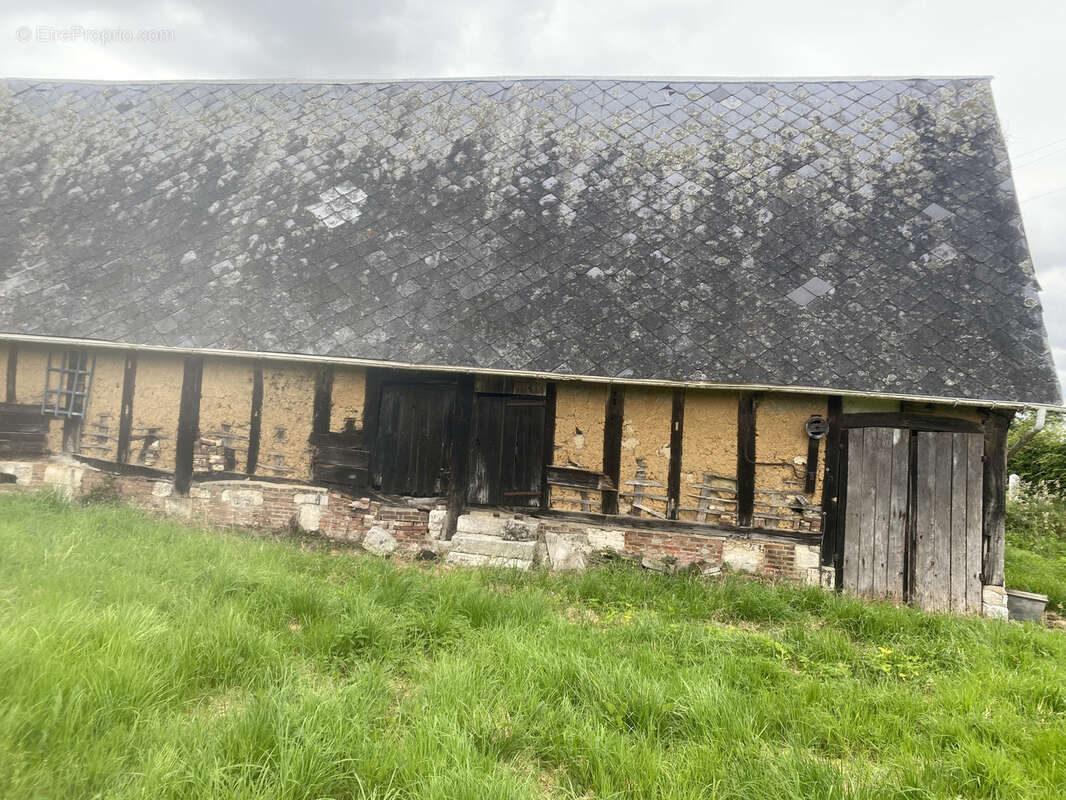 Parking à BOURNEVILLE