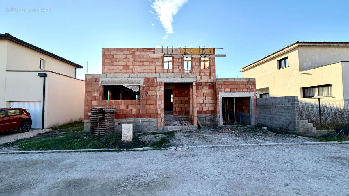 Maison à ALTHEN-DES-PALUDS