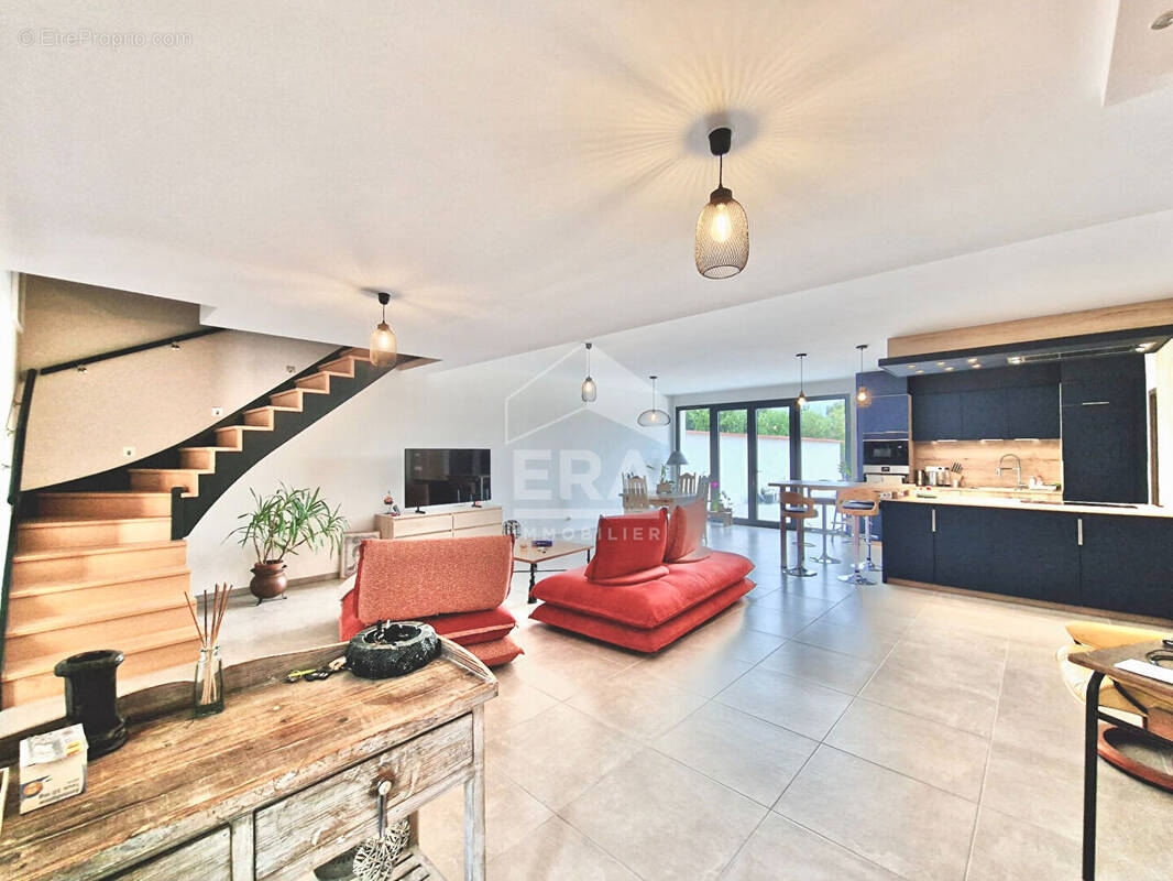 Maison à SAINT-JEAN-DE-LIVERSAY